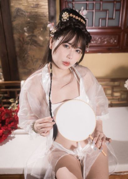 美丽的小蜜桃完整版_手机MP4字幕高清版在线播放